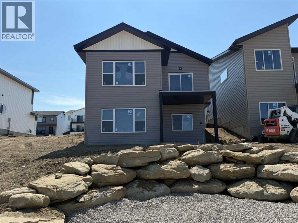 11 Vincent Gate - Image 11