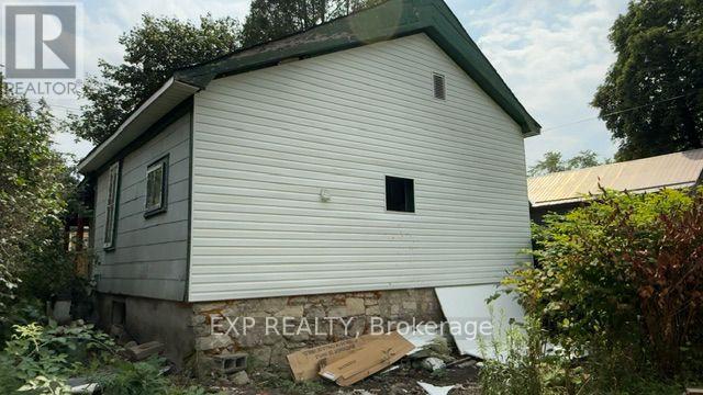 348 FRANK STREET - 2