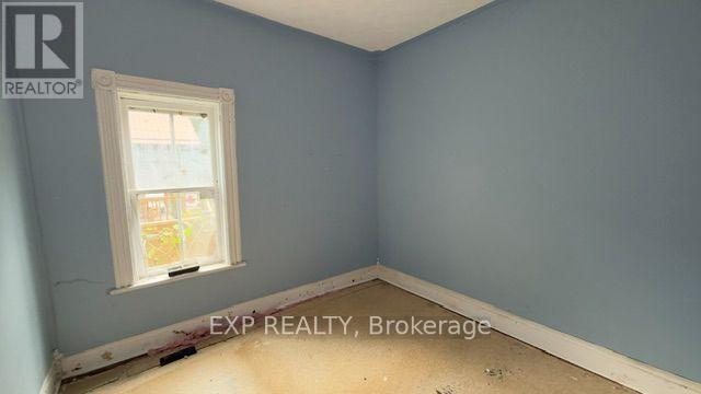 348 FRANK STREET - 4