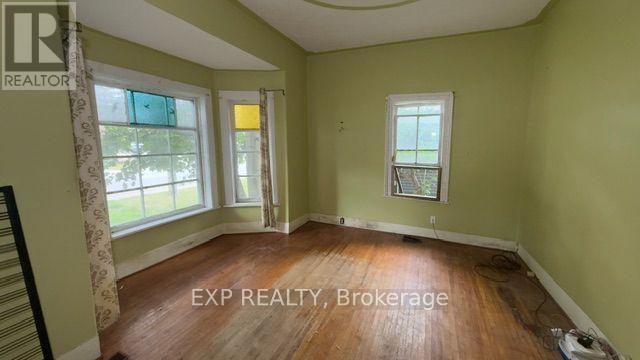348 FRANK STREET - 6