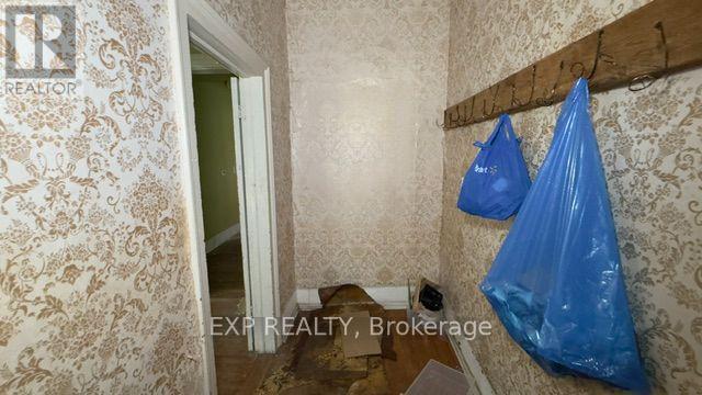 348 FRANK STREET - 7