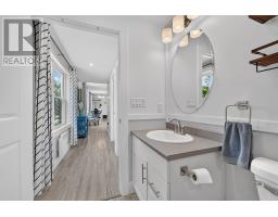 4 Kellys Lane, Ingonish, NS B0C1L0 Photo 14