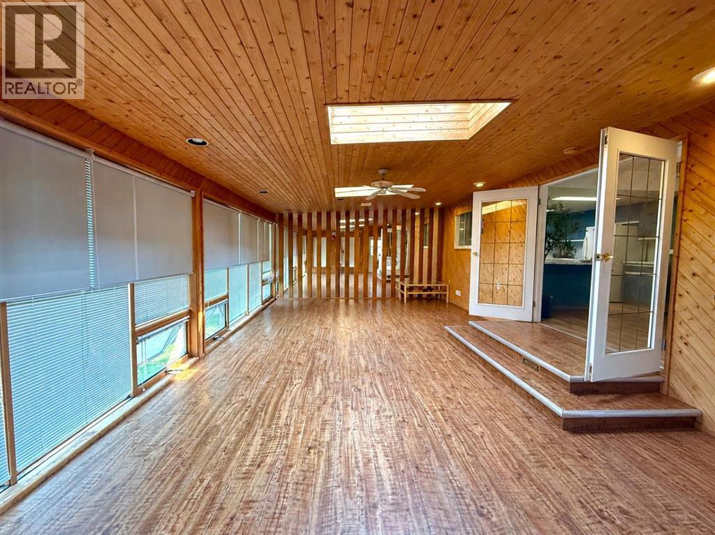 159 Laval Boulevard W - Image 12