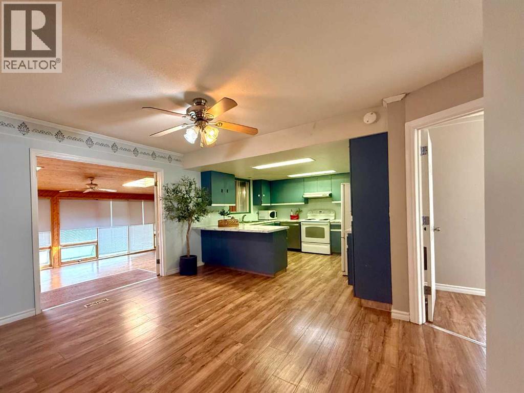 159 Laval Boulevard W - Image 8