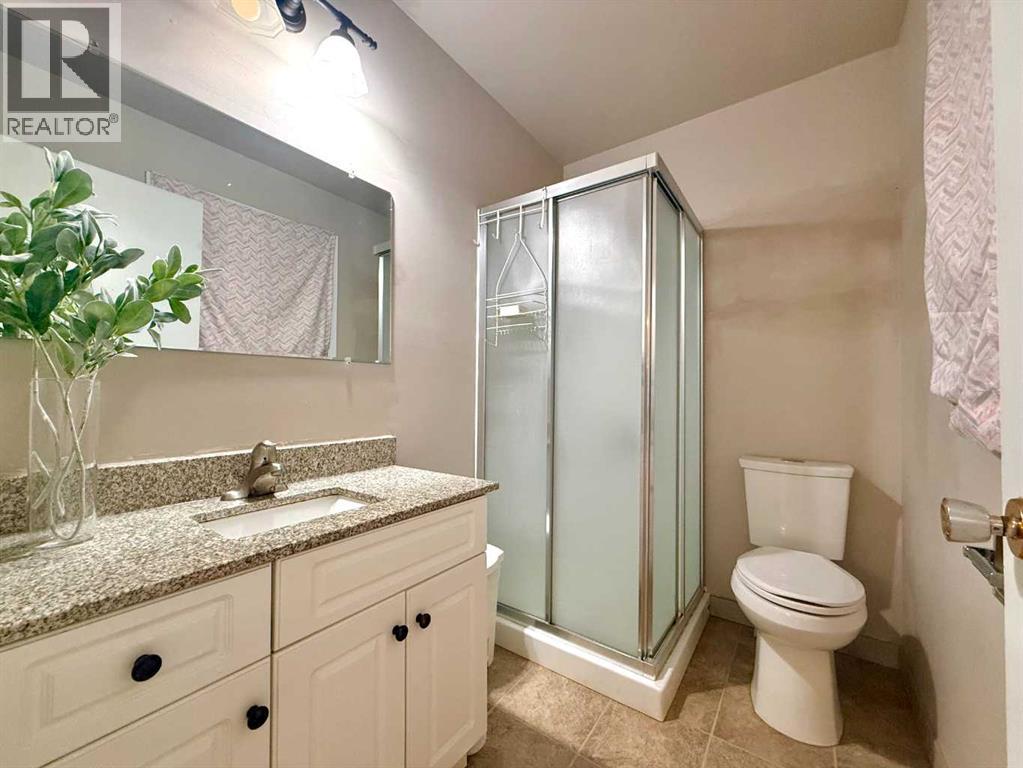159 Laval Boulevard W - 19