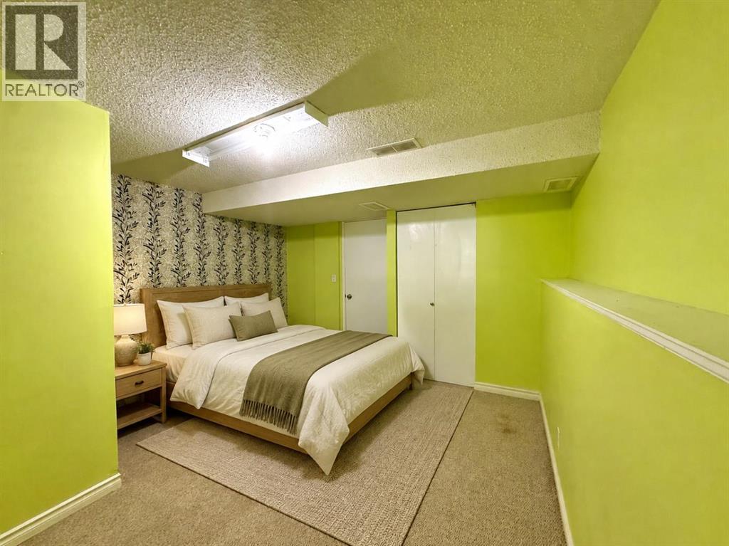 159 Laval Boulevard W - Image 36