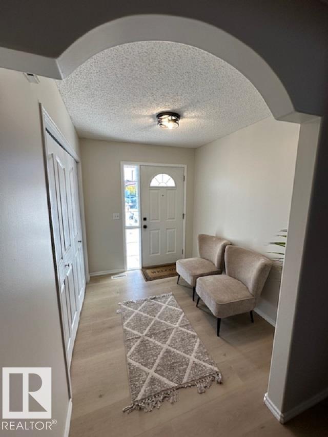 9806 179 AV NW, Elsinore, Edmonton photo 2