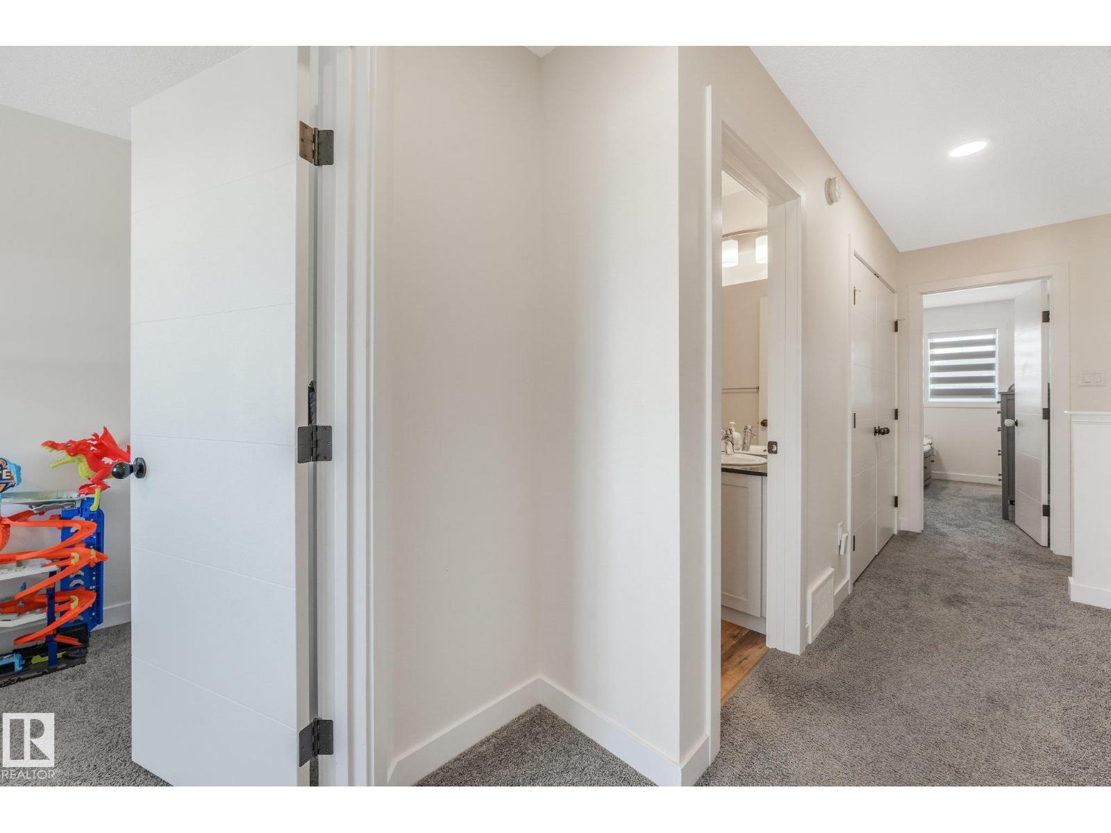 30 EBBERS CL NW - Image 21