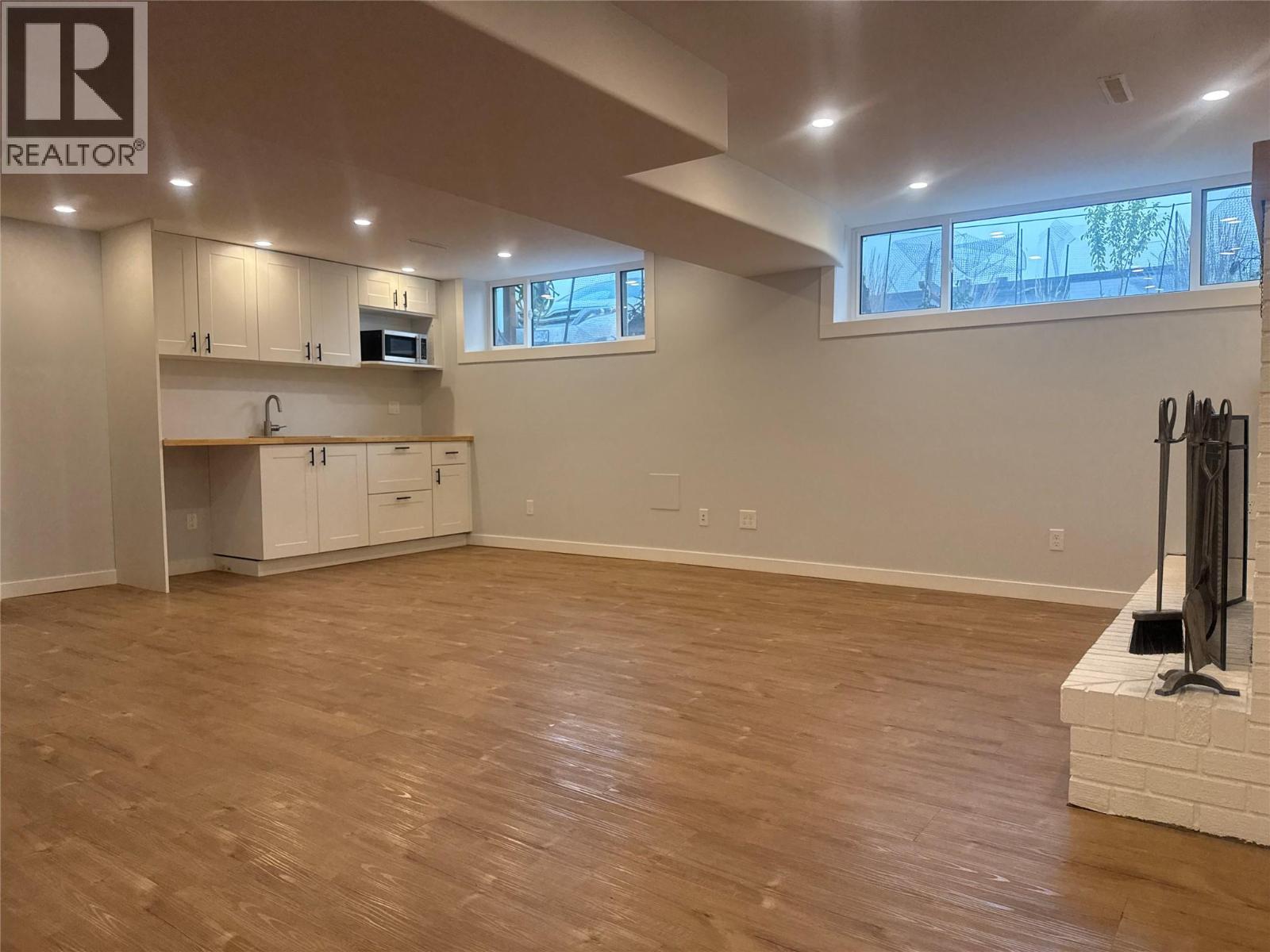 1909 2ND Street S - 17