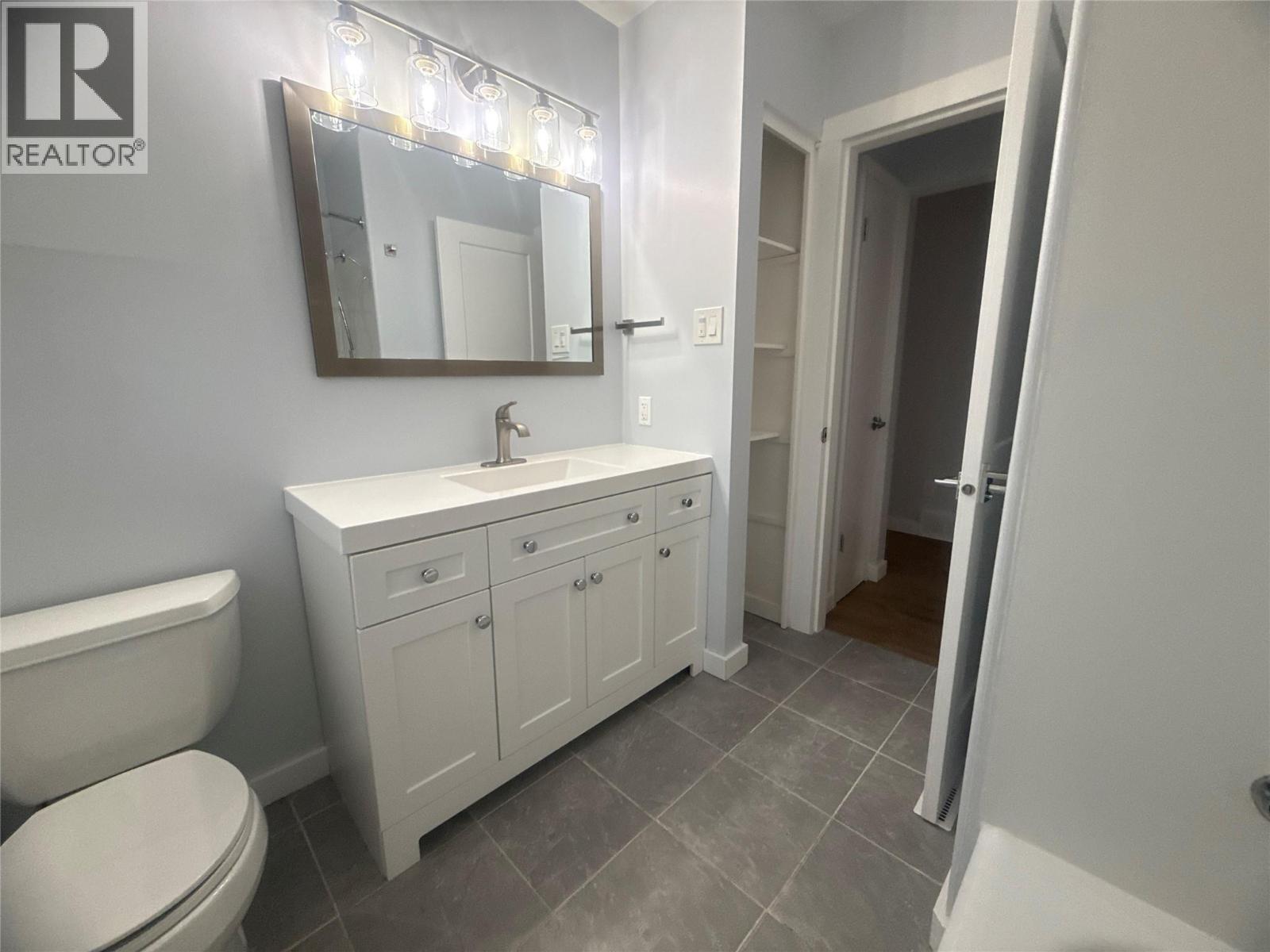 1909 2ND Street S - 10