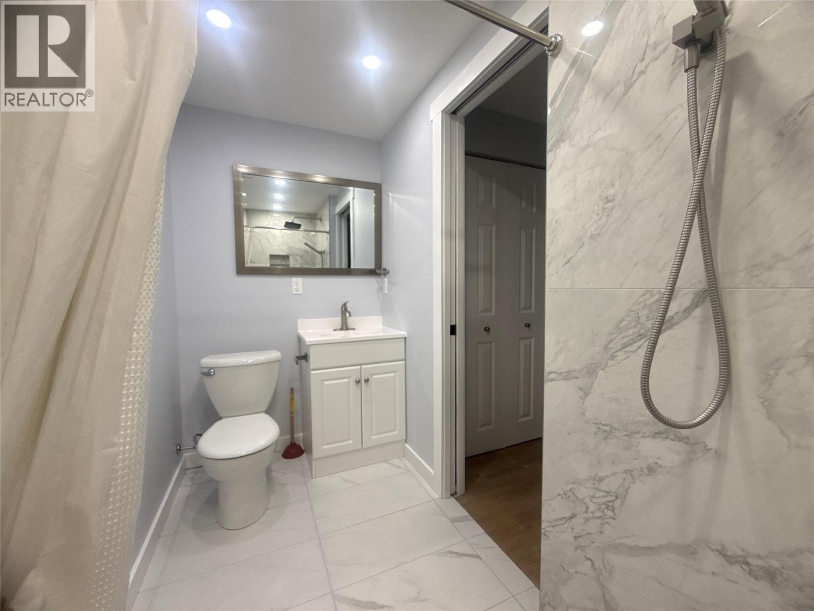 1909 2ND Street S - 26