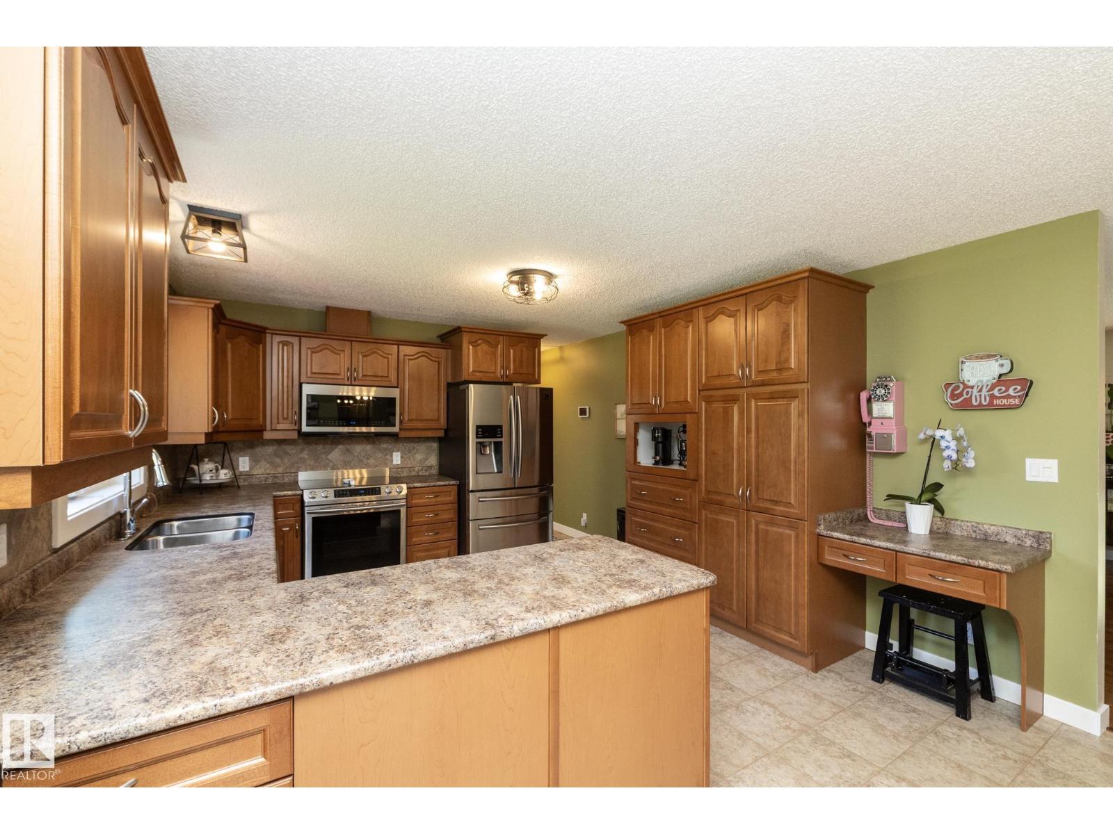 #40 2022 Parkland DR - Image 20
