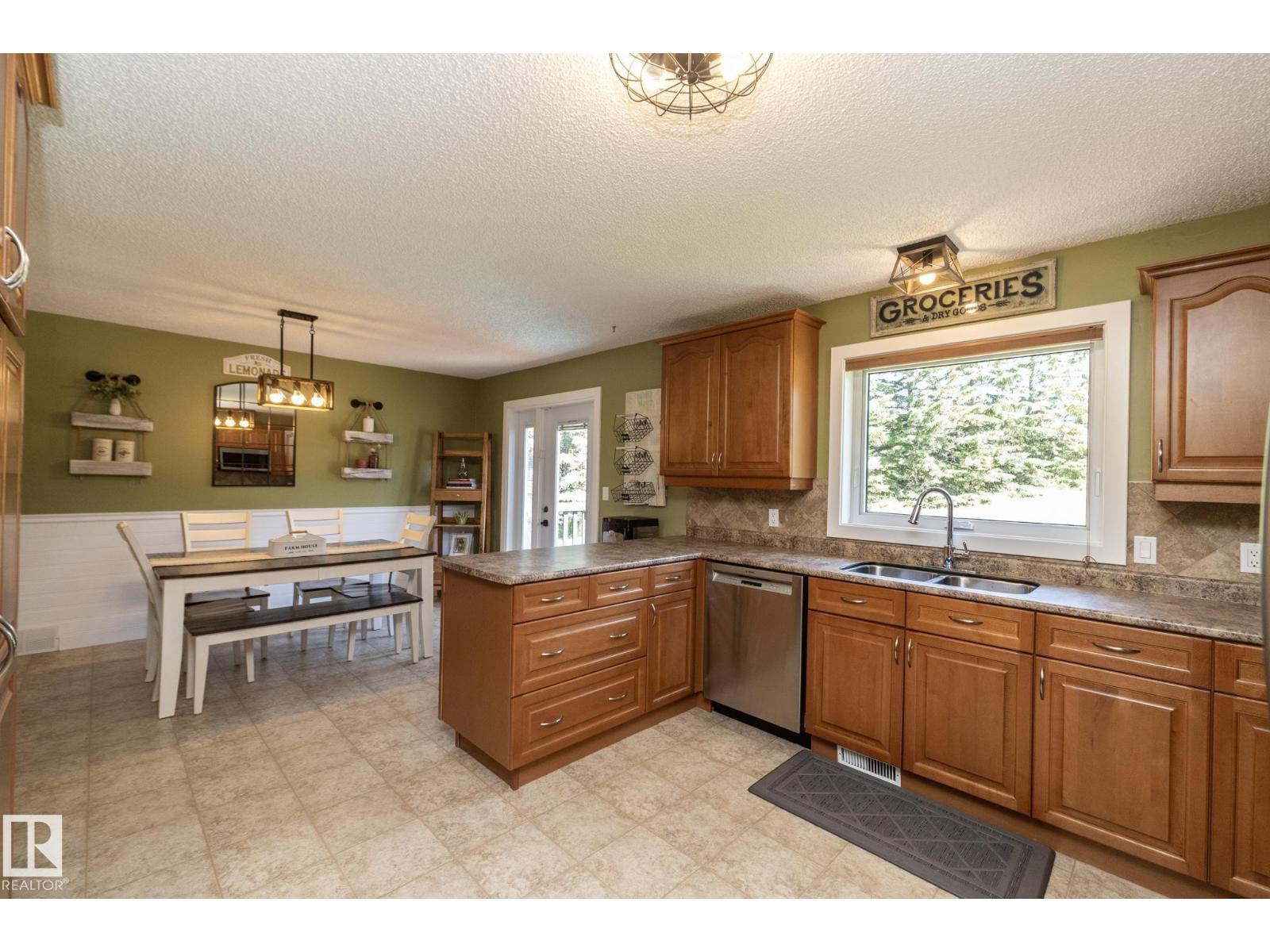 #40 2022 Parkland DR - Image 22