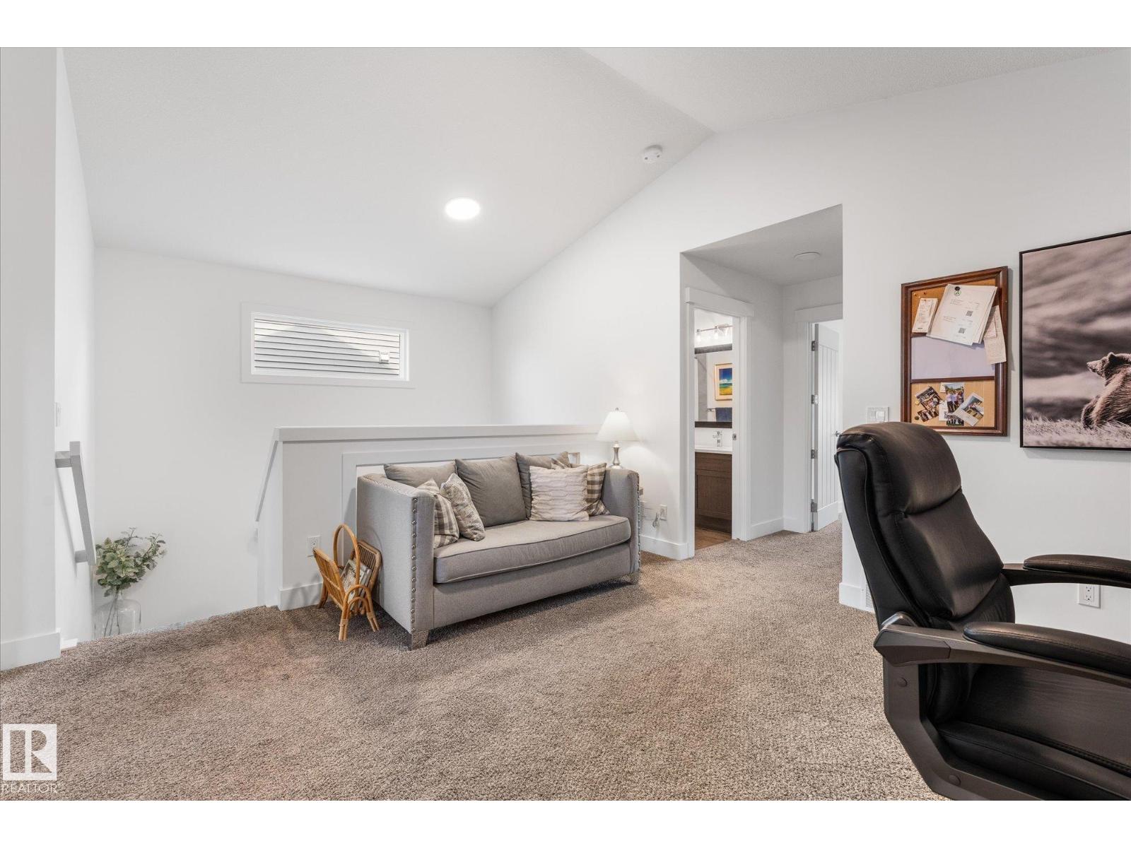 60 SPRUCE GARDENS CR - 21