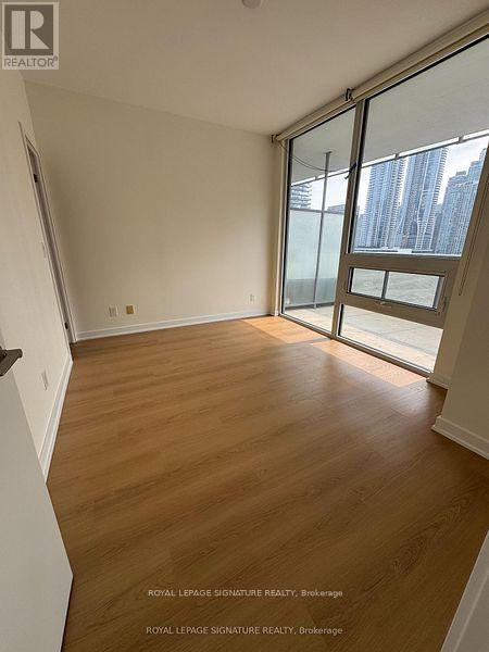 #914 1 MARKET STREET - 25
