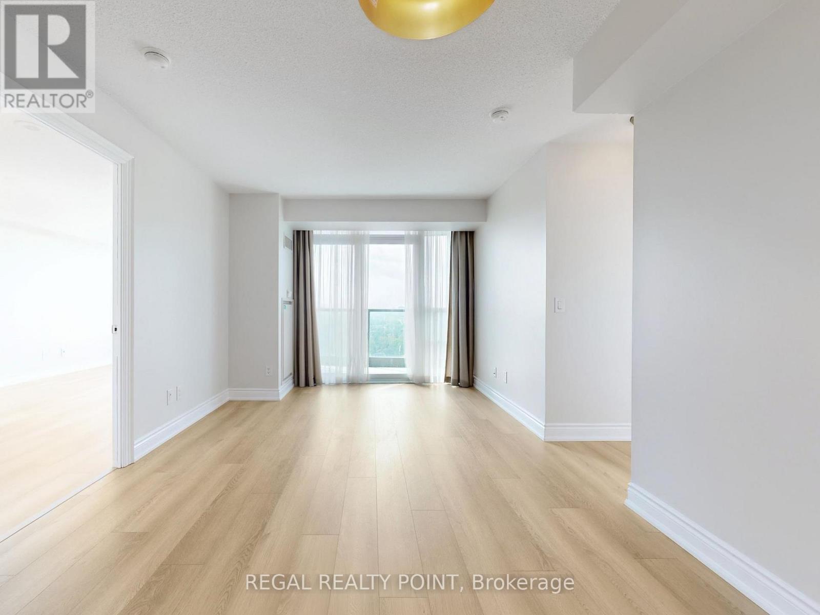 #2118 25 GREENVIEW AVENUE - 13