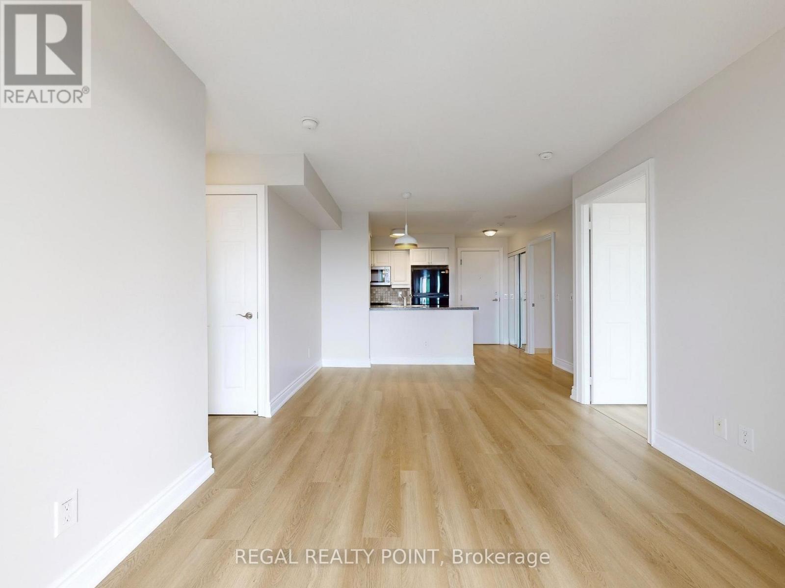 #2118 25 GREENVIEW AVENUE - 14
