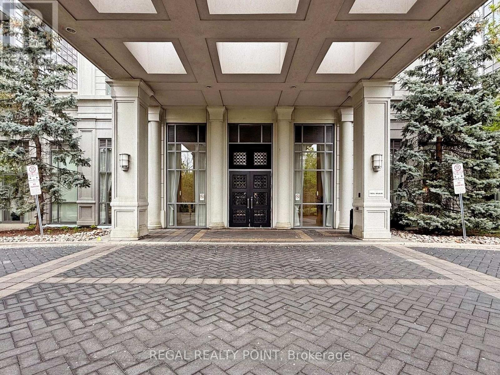 #2118 25 GREENVIEW AVENUE - 3