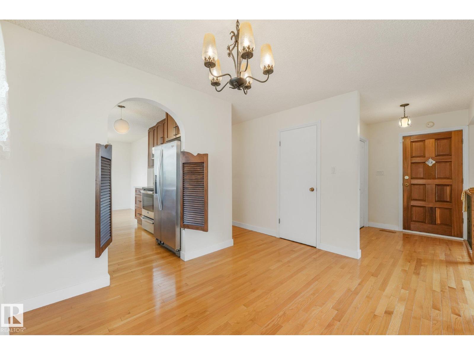 11415 149 AV NW - Image 8