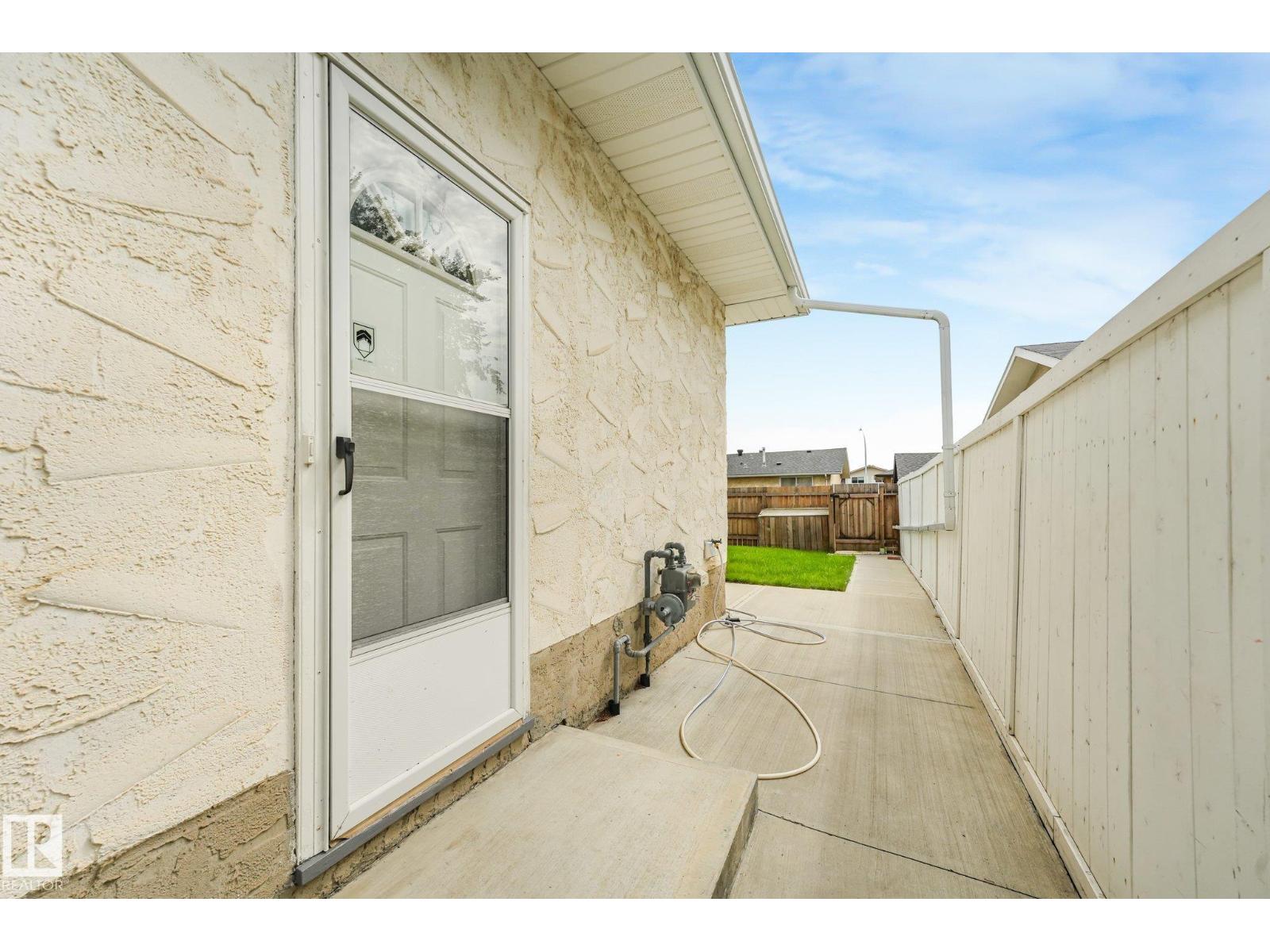 11415 149 AV NW - Image 4