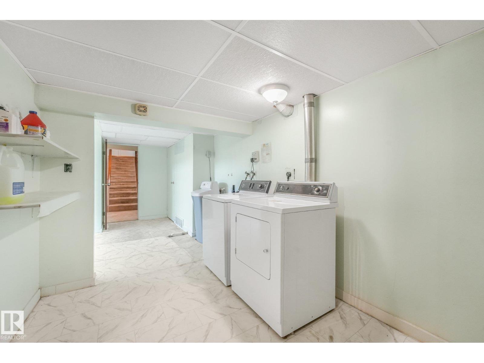 11415 149 AV NW - Image 37