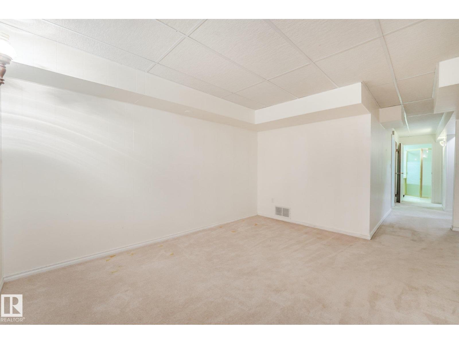 11415 149 AV NW - 31
