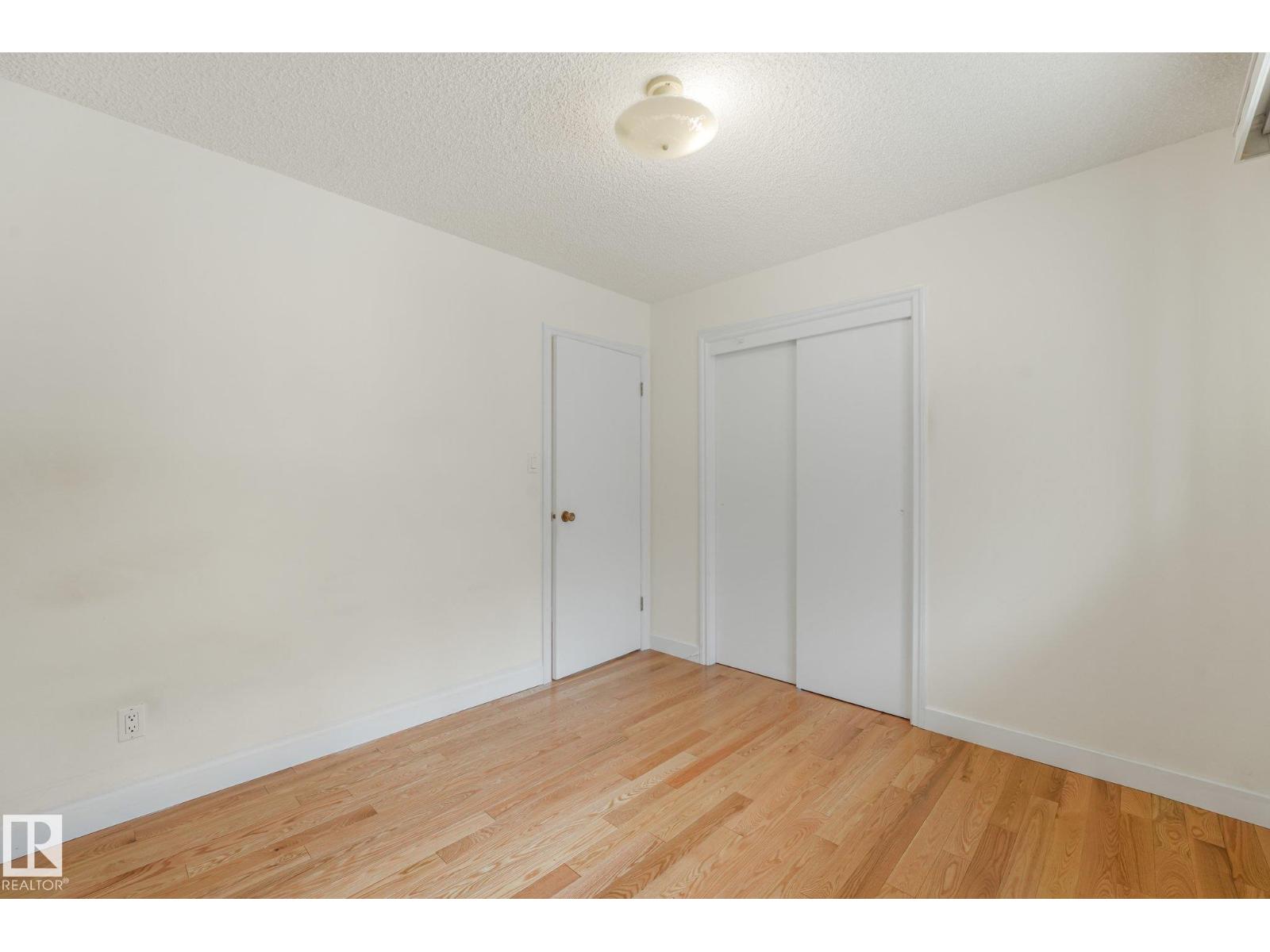 11415 149 AV NW - 18