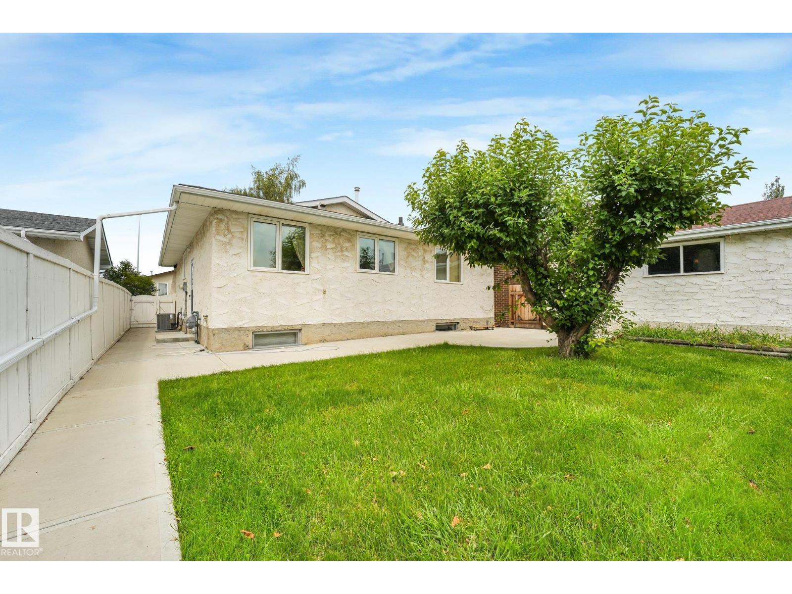 11415 149 AV NW - 46
