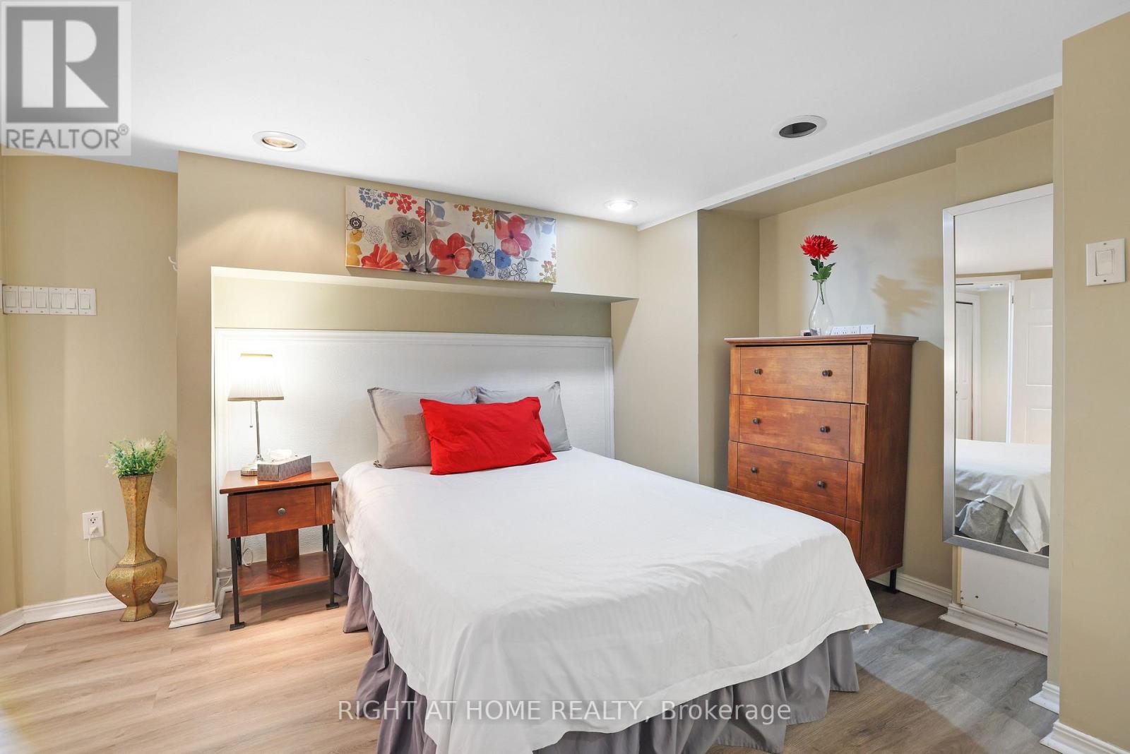 333 MAIN STREET - 31