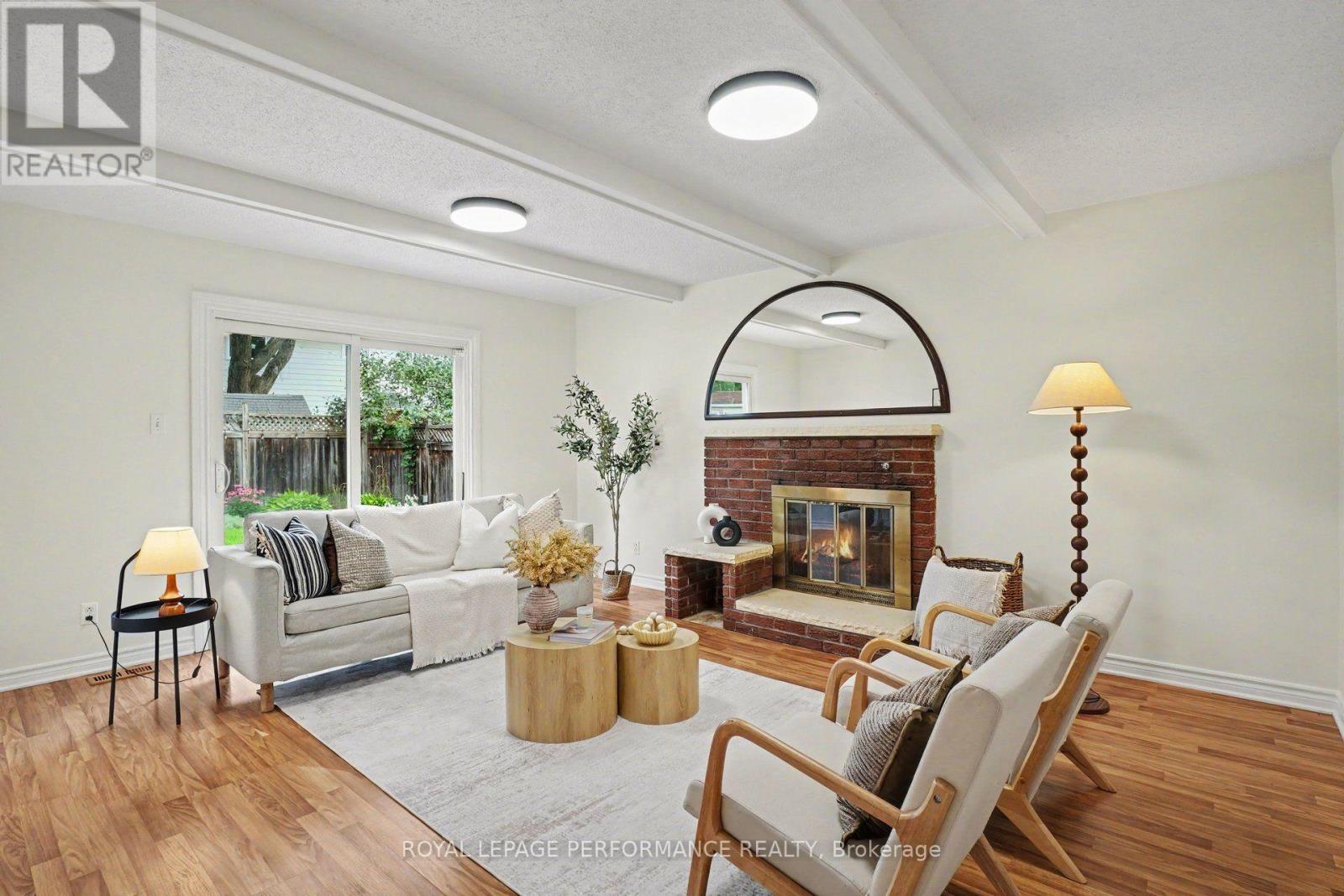 13 Centrepark Drive