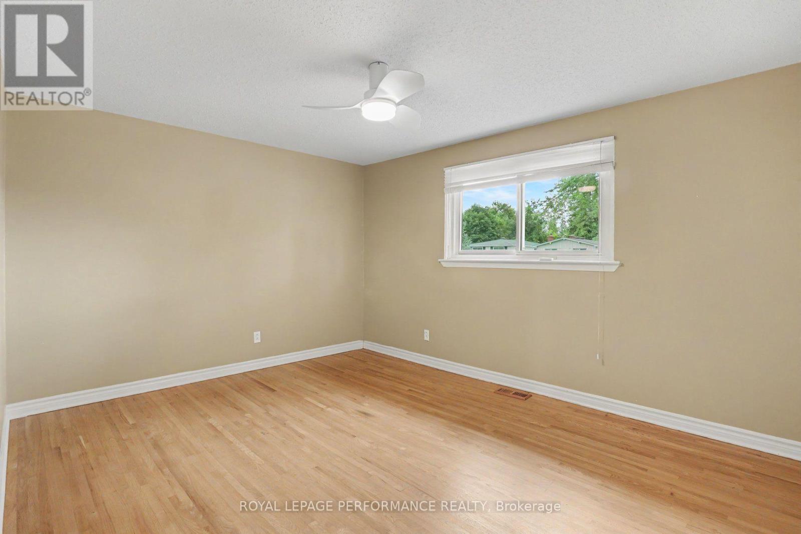 13 Centrepark Drive