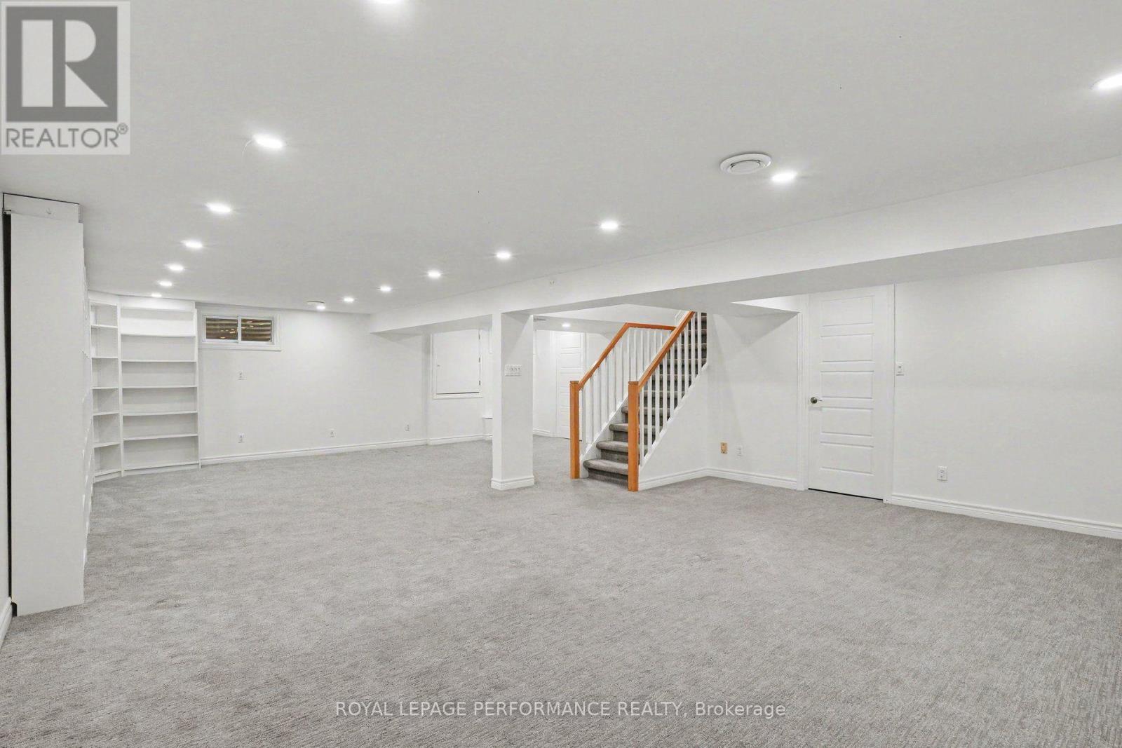 13 Centrepark Drive