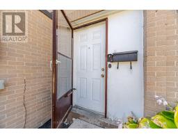 Bedroom 3 - 79 Fleetwood Crescent, Brampton, ON L6T2E5 Photo 6