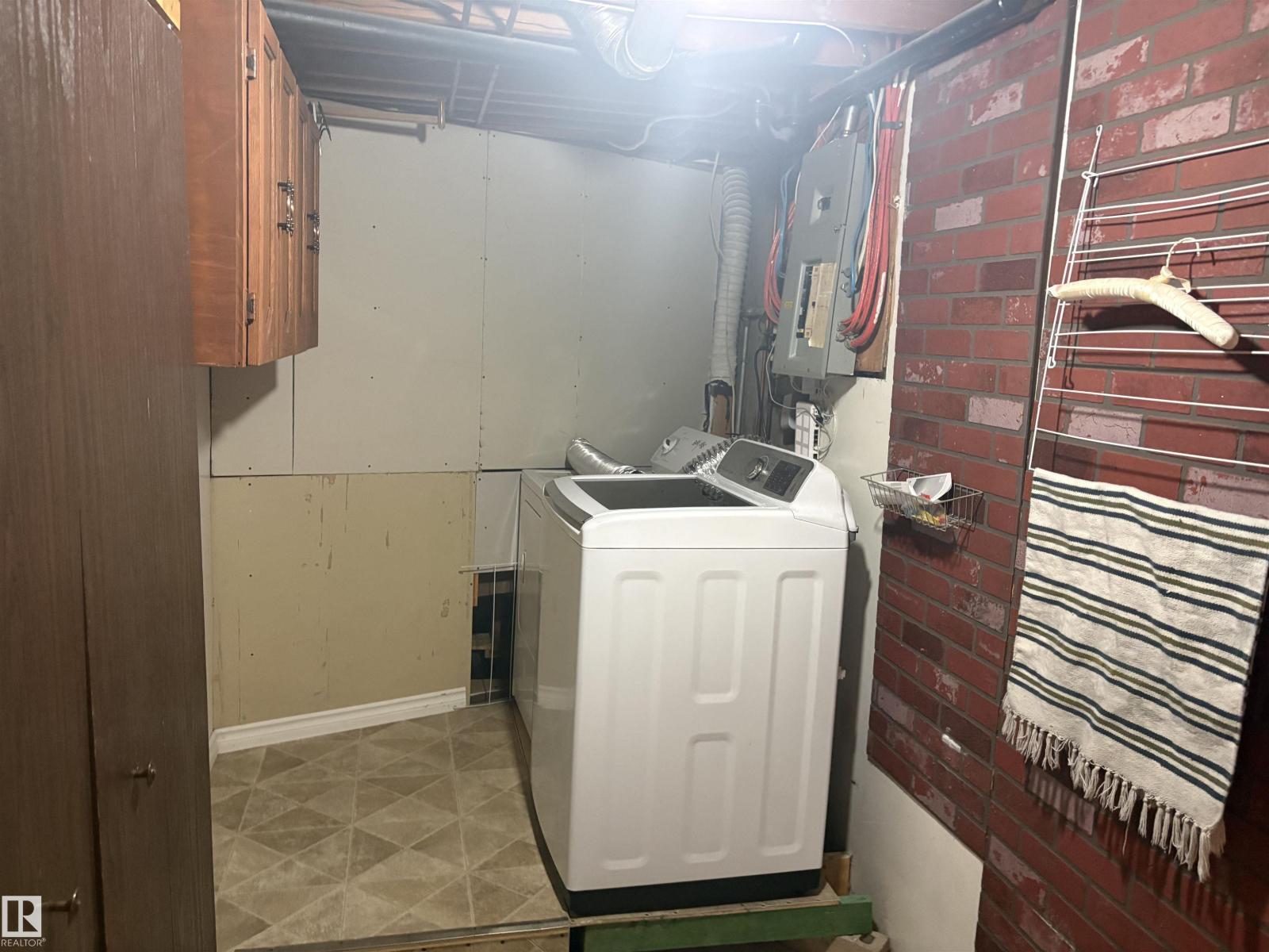 13831 23 ST NW - Image 10