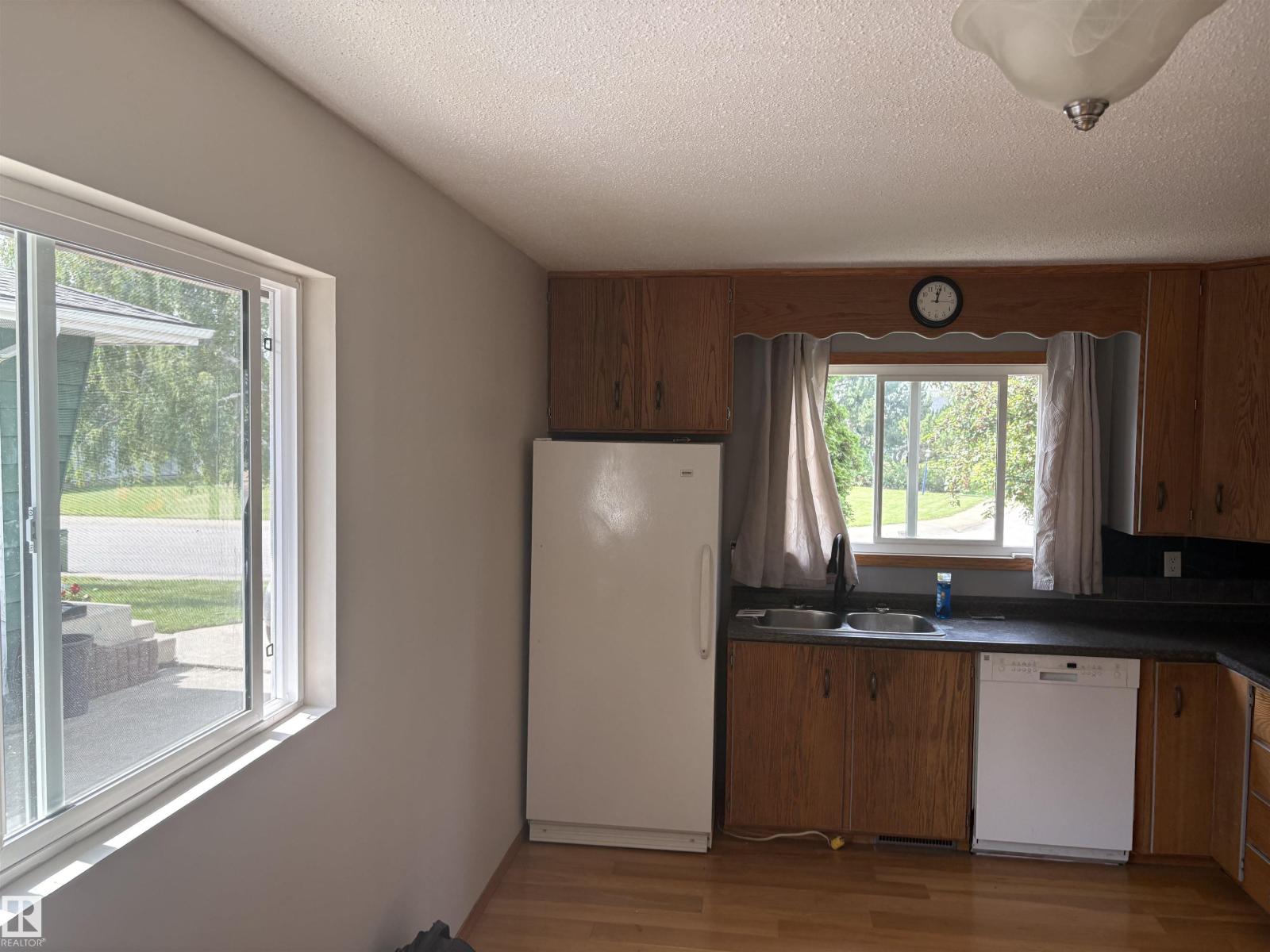13831 23 ST NW - Image 7