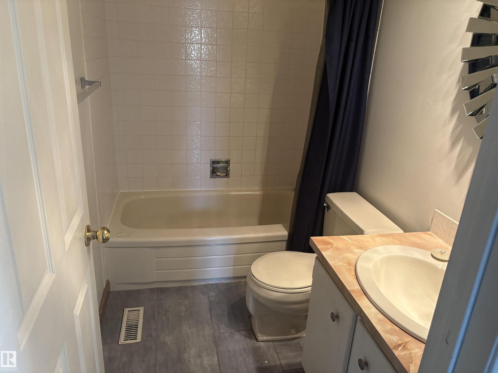 13831 23 ST NW - Image 8