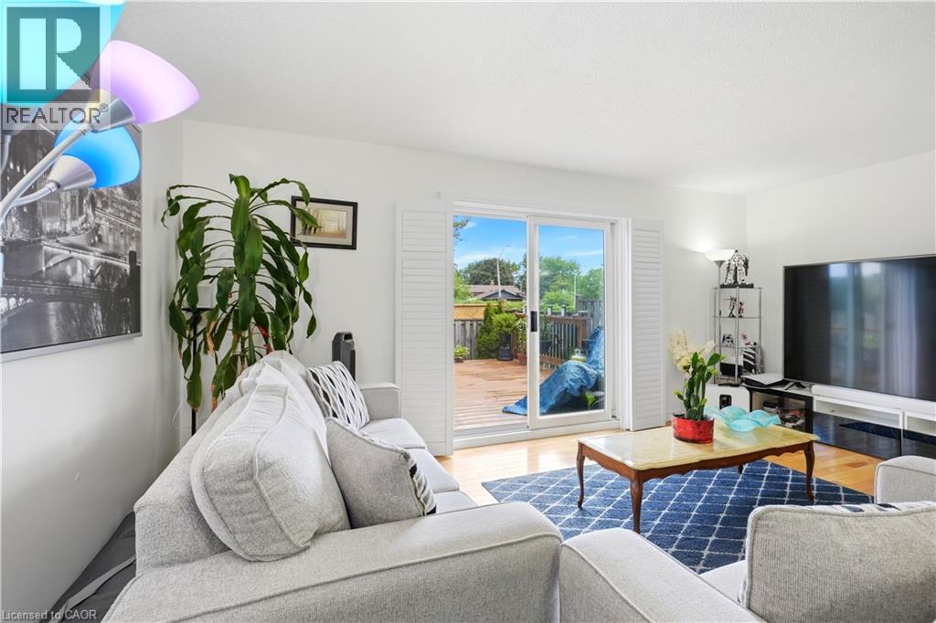 #2 145 RICE Avenue - 16