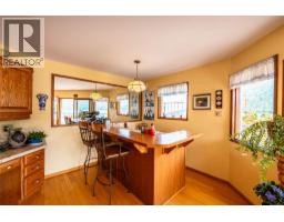 1896 3a Highway, Nelson, BC V1L6K1 Photo 36