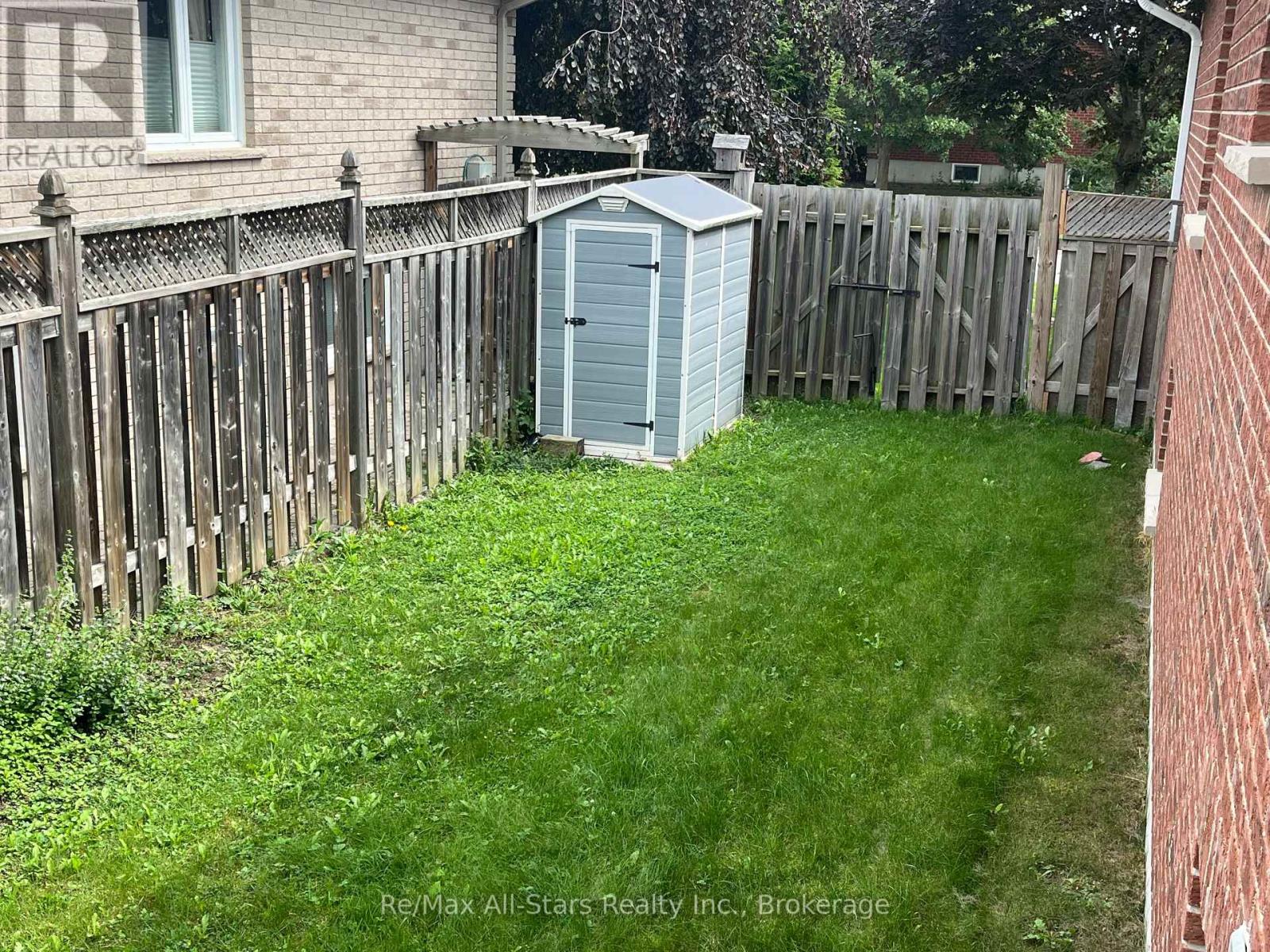 20 EAKINS CRESCENT - Image 38