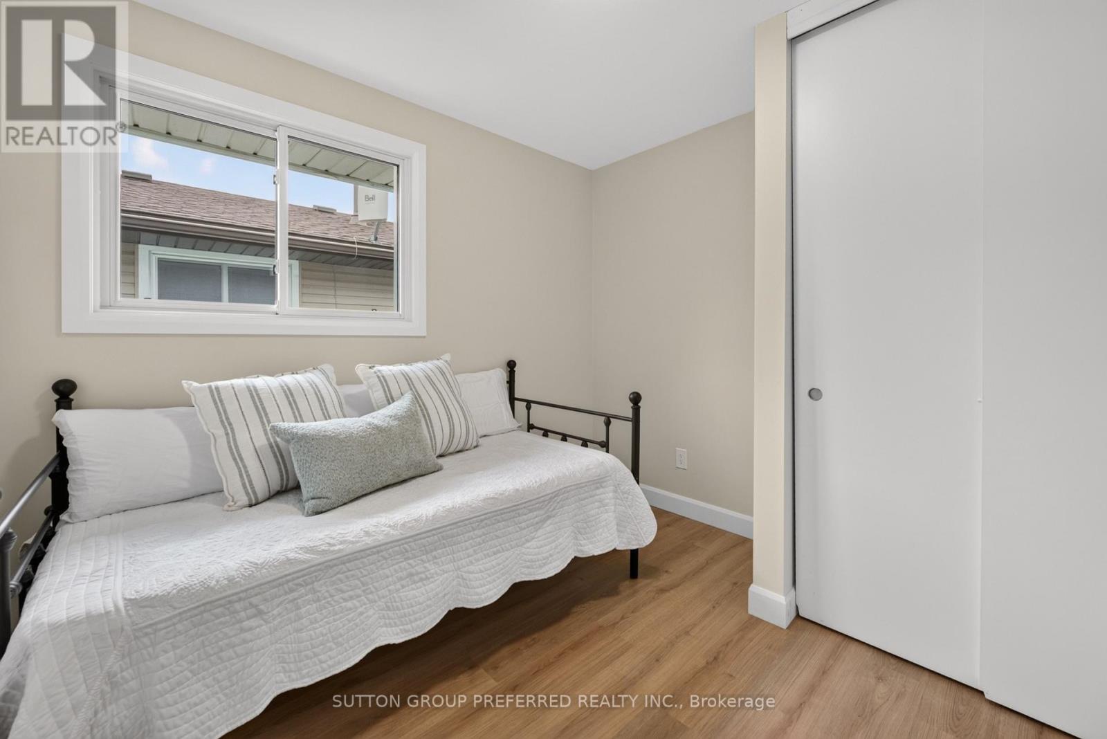 53 RENNY CRESCENT - Image 27