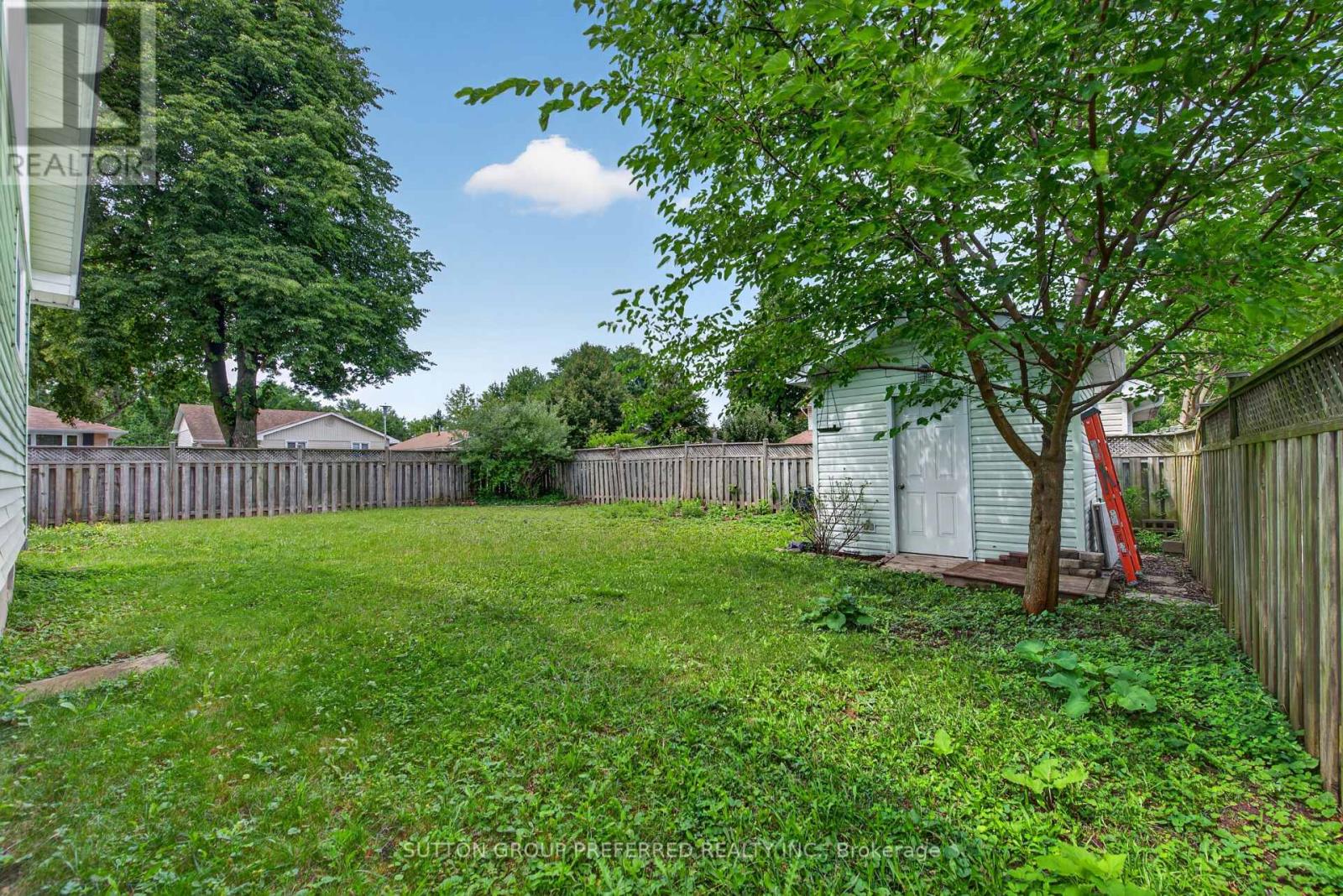 53 RENNY CRESCENT - 43