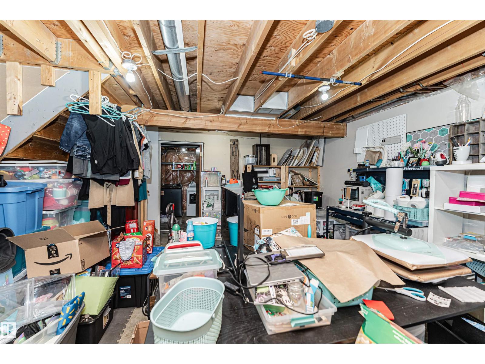 4521 29 AV NW - 37