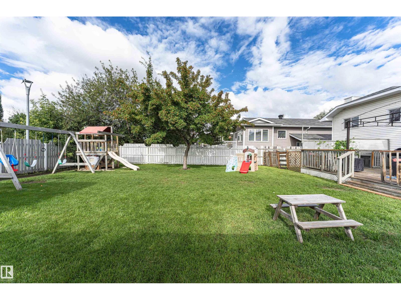 4521 29 AV NW - 42