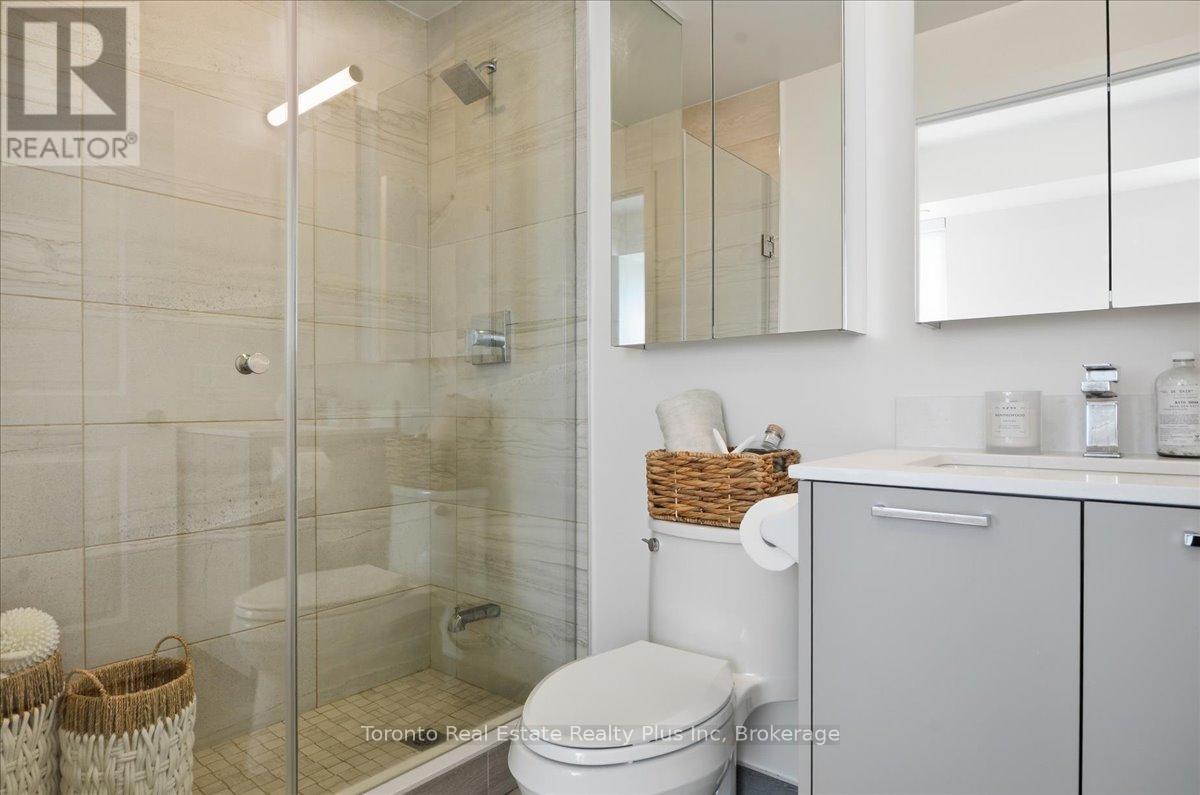 #304 120 EAGLE ROCK WAY - 21