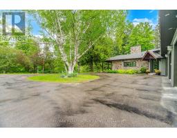 Primary Bedroom - 19246 Centreville Creek Road, Caledon, ON L7K2N1 Photo 6