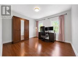 22 Clayborne Avenue, Brampton, ON L7A1N8 Photo 10