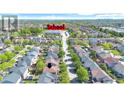 22 Clayborne Avenue, Brampton, ON L7A1N8 Photo 14