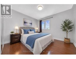 22 Clayborne Avenue, Brampton, ON L7A1N8 Photo 9