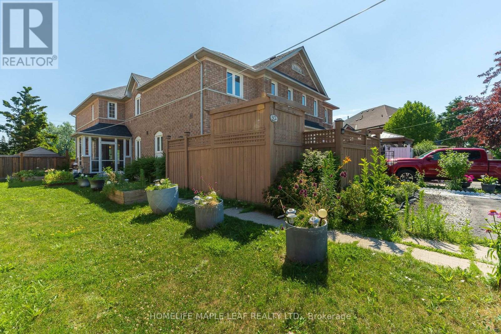 43 MORNINGMIST STREET - 3