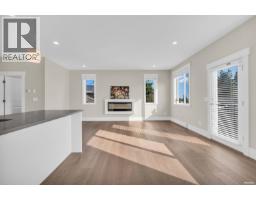 610 Thirteenth Street, New Westminster, BC V3M4M2 Photo 13